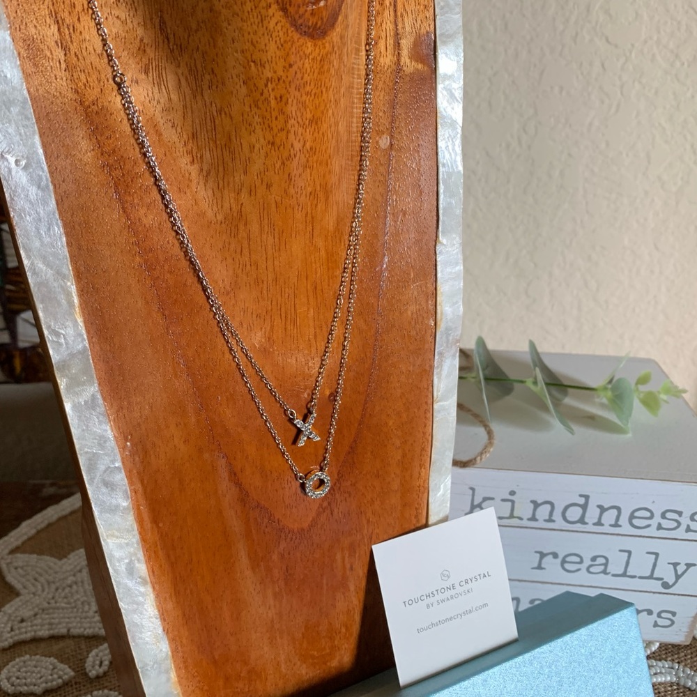 NEW Swarovski Touchstone Crystal ‘XO’ Necklace ❌⭕️ - Picture 4 of 7
